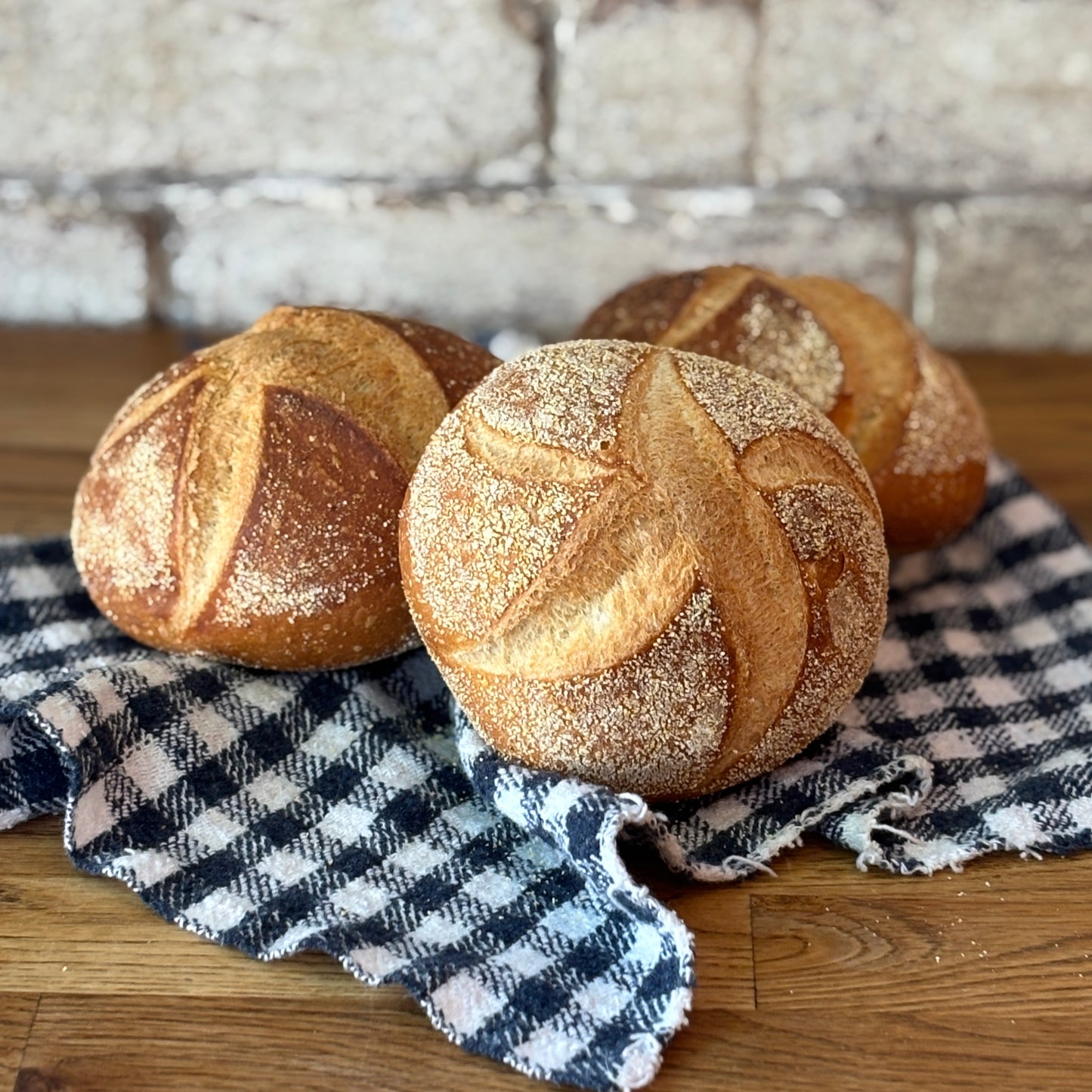 Calabrese Buns