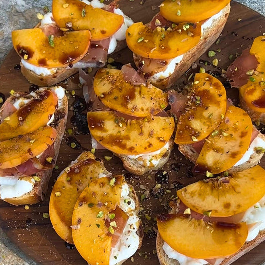 PEACH AND RICOTTA CROSTINI RECIPE